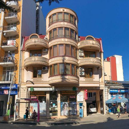 Hotel Tao Batumi Kültér fotó