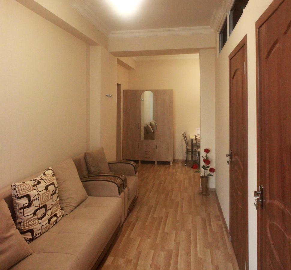 Hotel Tao Batumi Kültér fotó