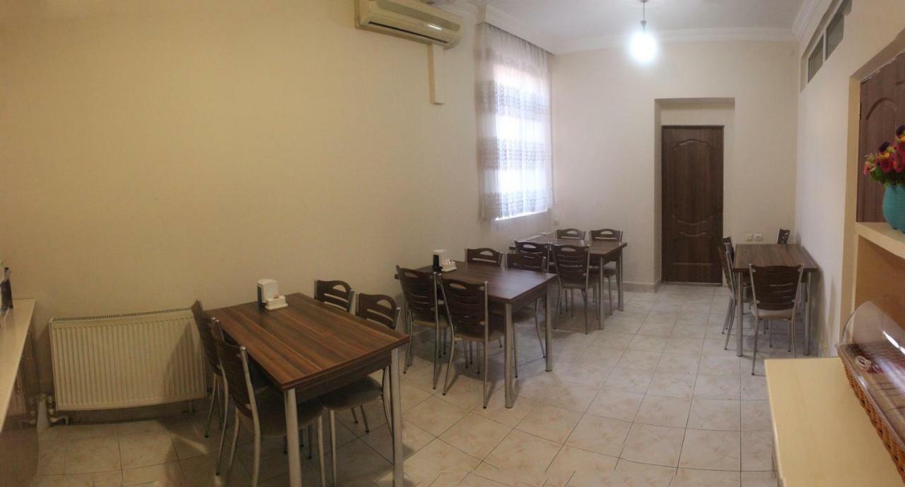 Hotel Tao Batumi Kültér fotó
